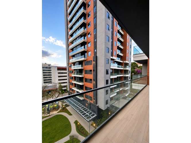 Apartamento en Venta Zona 10 - Imagen 6