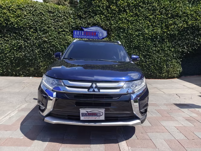 Mitsubishi Outlander Sel Fwd Modelo 2017