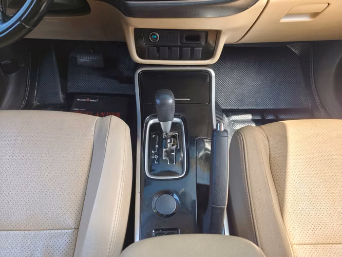 Mitsubishi Outlander Sel Fwd Modelo 2017