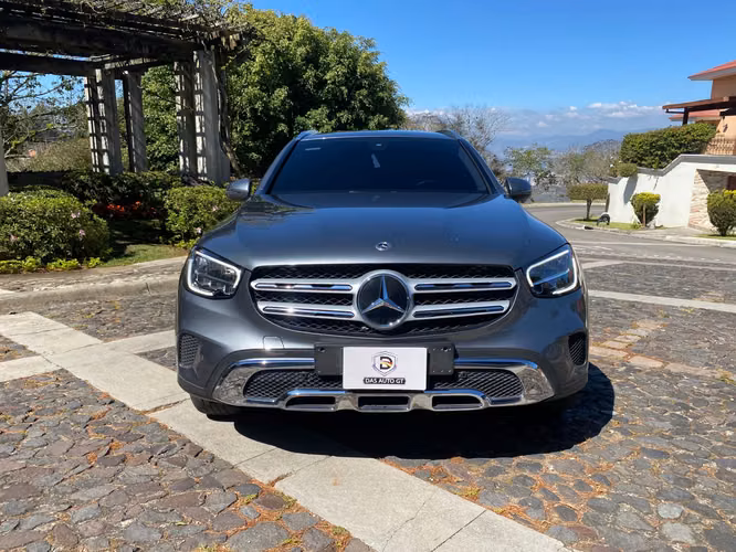 Mercedes-Benz GLC 200 de Agencia Modelo 2021