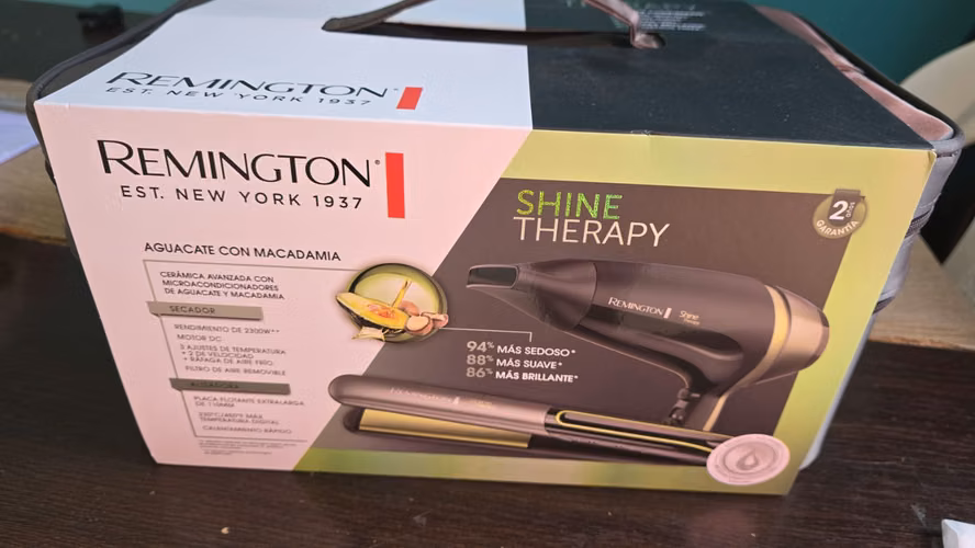 Combo Remington de Alisadora y Secadora con Infusión Nutritiva de Aguacate