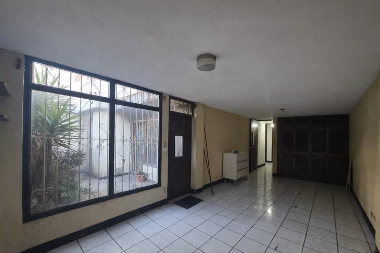 ZONA 1 RENTO APARTAMENTO TIPO CASA 3 DORMITORIOS 2 PARQUEOS Q8,000