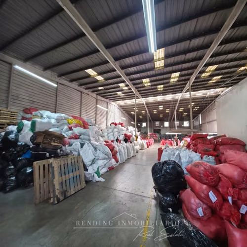 Renta de Bodega en Complejo con Garita en Ruta al Atlántico Km 7 Zona 17 con 1,314 m²
