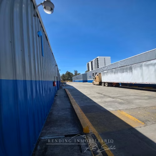 Renta de Bodega en Complejo con Garita en Ruta al Atlántico Km 7 Zona 17 con 1,314 m²