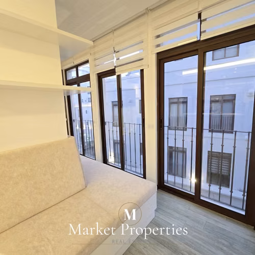 Apartamento en renta Lirios de Cayalá zona 16 de 2 habitaciones