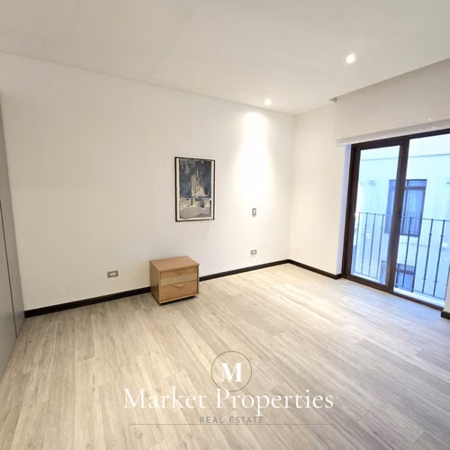 Apartamento en renta Lirios de Cayalá zona 16 de 2 habitaciones