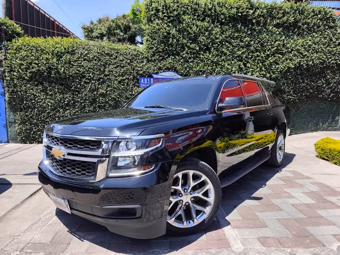 Chevrolet Suburban Lt 4wd Modelo 2018
