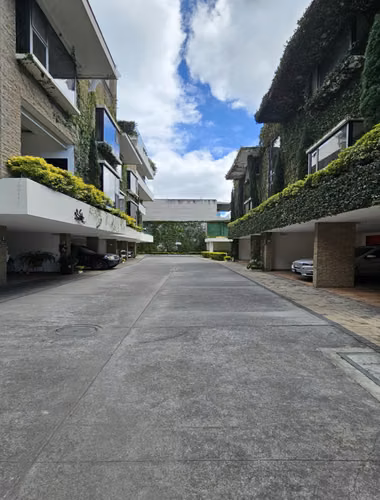 Colonia Elgin 2  Casa en alquiler condominio familiar de 7 casas