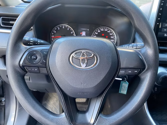 Toyota Rav4 4x4 Automatica de Agencia Modelo 2023