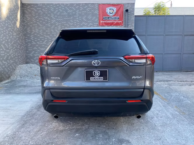 Toyota Rav4 4x4 Automatica de Agencia Modelo 2023