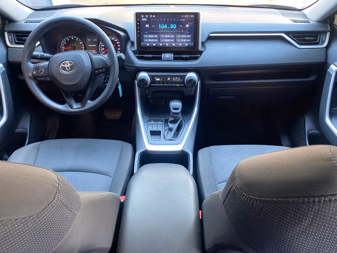 Toyota Rav4 4x4 Automatica de Agencia Modelo 2023