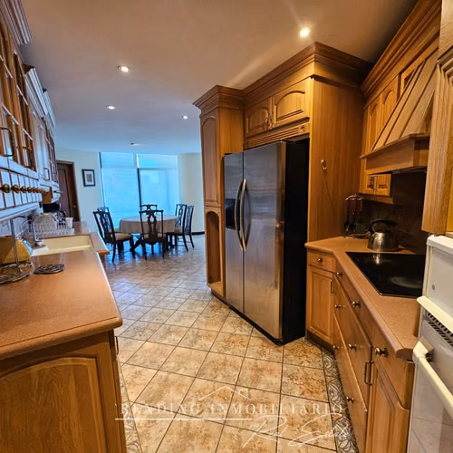 Renta de Apartamento Amueblado en Edificio L'Excellence, Zona 14 (3 Hab + 3 Parq) - Imagen 4