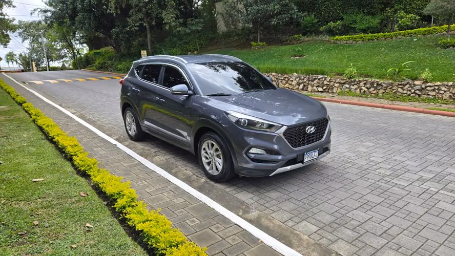 HYUNDAI TUCSON 2017