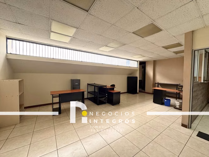 OFICINA EN RENTA ZONA 9 CON BALCON – EDIFICIO EL REFORMADOR, 176 M2 - Imagen 4