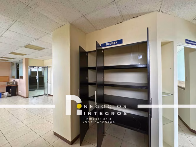 OFICINA EN RENTA ZONA 9 CON BALCON – EDIFICIO EL REFORMADOR, 176 M2 - Imagen 11