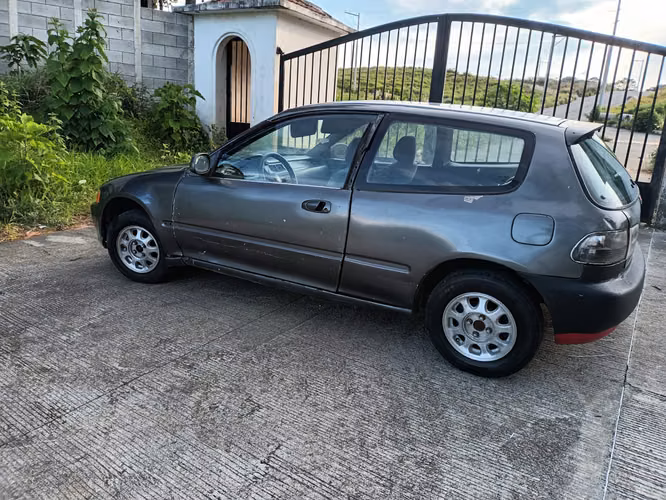 Honda Civic 1993 Burbuja / REMATADO