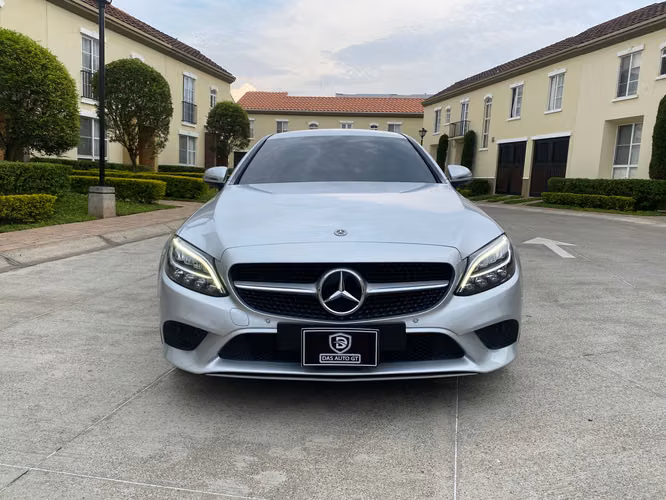 Mercedes-Benz C 200 COUPE de Agencia Modelo 2019