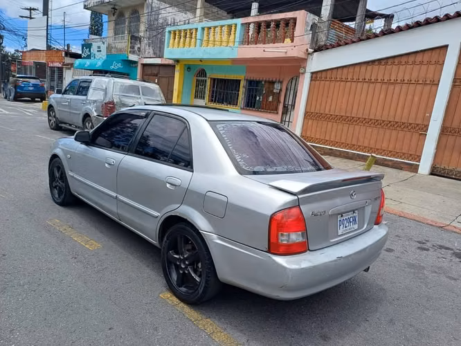 MAZDA PREOTEGE LX - Imagen 4