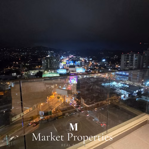 Apartamento en venta en zona 10 de 2 habitaciones + 82 m²
