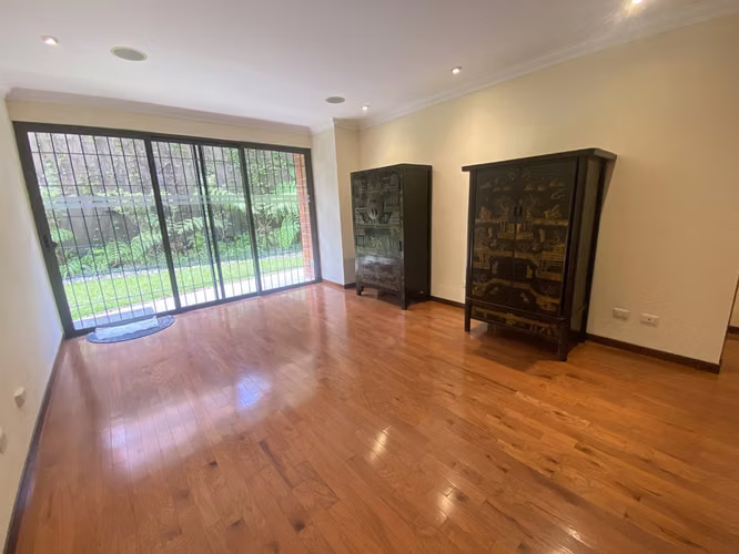 RENTO APARTAMENTO CON JARDIN PRIMER NIVEL ZONA 14 PLENUM CATORCE PV