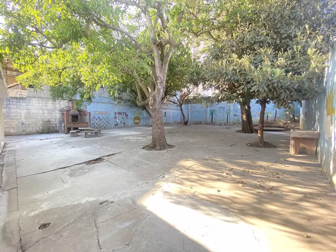 OFFICE HOUSE AREA 11 MARSHAL 18 PARKING SPACES 11 ROOMS PV