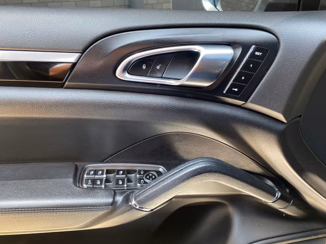 Porsche Cayenne de Agencia Modelo 2017