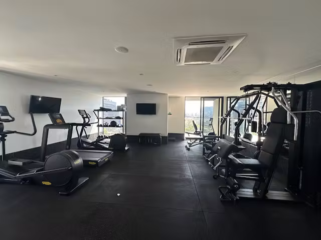Zona 10 Edificio Vasanta cerca de La Estación viva con exclusividad - Imagen 9