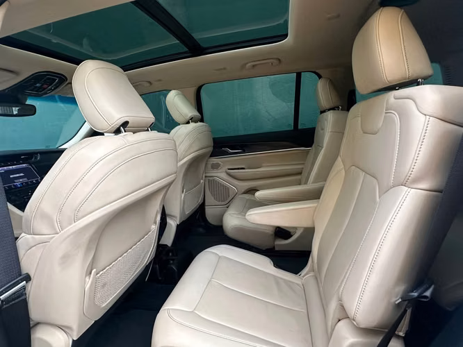 JEEP GRAND CHEROKEE L 4X4 LIMITED MODELO 2021 (LÍNEA 2021, 2022, 2023, 2024 Y 2025)