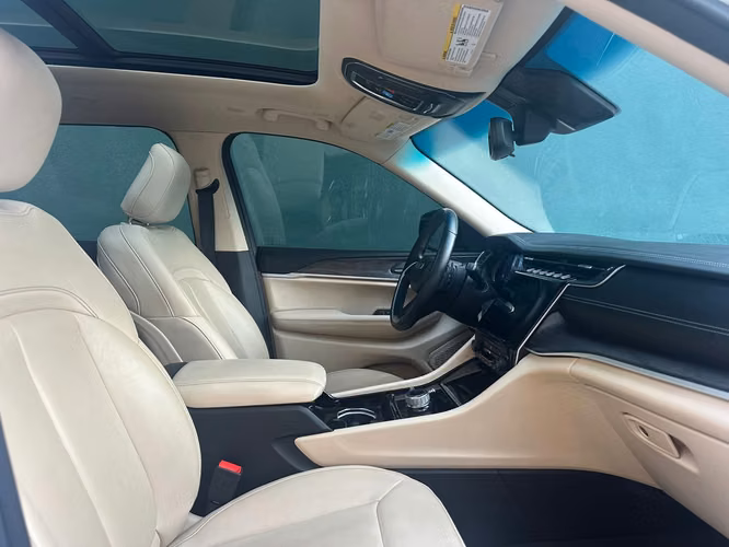 JEEP GRAND CHEROKEE L 4X4 LIMITED MODELO 2021 (LÍNEA 2021, 2022, 2023, 2024 Y 2025)
