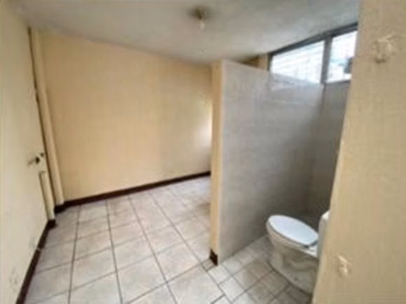 SECTOR USAC APARTAMENTO CON 4 HABITACIONES COND SANTA ROSA 1 PV