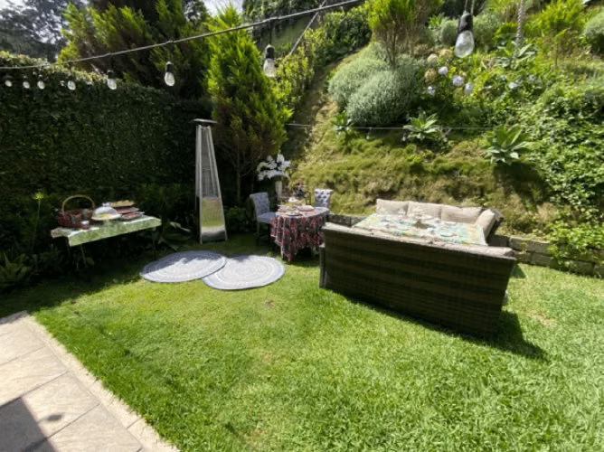 VENDO LUJOSA CASA KM 15 CAES CONDOMINIO CAMELIAS, RESIDENCIALES CONCEPCION PV