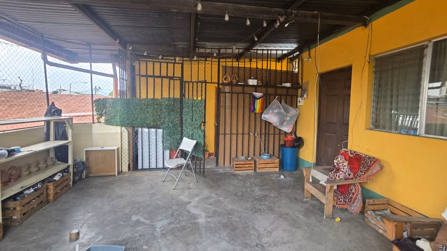EXCELENTE PROPIEDAD EN VENTA EN ZONA 1 CERCA AL PARQUE CENTRAL