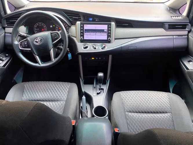 Toyota Innova 4x2 Automática de Agencia Modelo 2023
