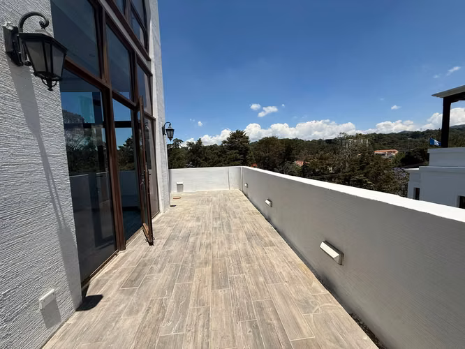 Apartment for Rent in Lirios de Cayalá | Terrace, Appliances and Premium Amenities