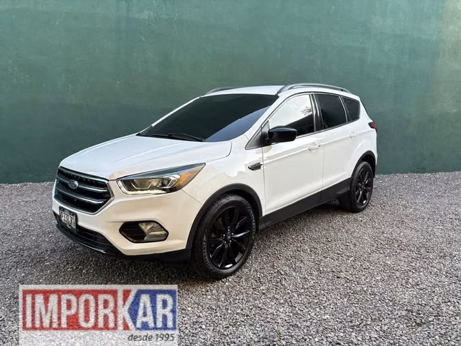 FORD ESCAPE SE AWD BLACK EDITION MODELO 2019