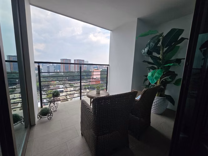 Apartamento amueblado en URBANA Zona 10 Nivel alto de 2 Habitaciones - Imagen 10