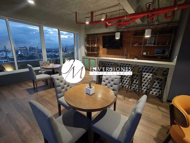 Apartamento en Venta de 3 dormitorios en zona 7