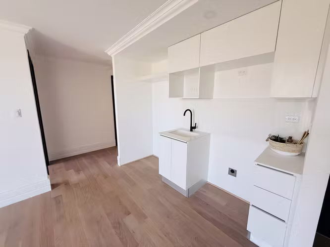 APARTAMENTO P/ ESTRENAR, EDIFICIO CÉNTRICO 81.68 MTS2, 3 DORMITORIOS, ZONA 5