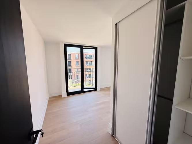 APARTAMENTO P/ ESTRENAR, EDIFICIO CÉNTRICO 81.68 MTS2, 3 DORMITORIOS, ZONA 5