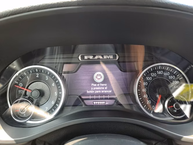 RAM 1500 Laramie 2020 - Imagen 9