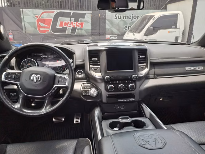 RAM 1500 Laramie 2020 - Imagen 8
