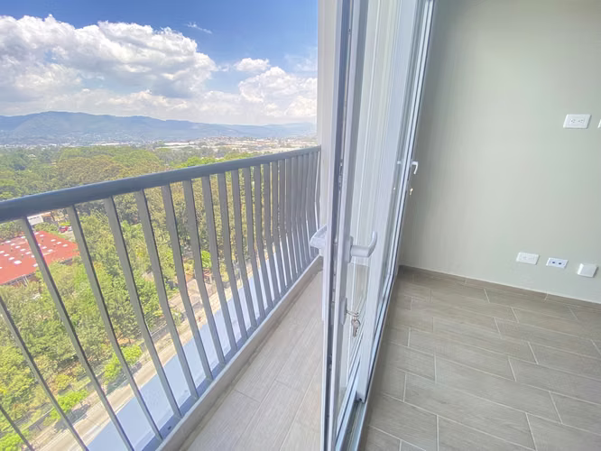 APARTAMENTO PARA ESTRENAR EN ZONA 12 – ANDARES DOCE, 3 HAB + 2 PARQUEOS