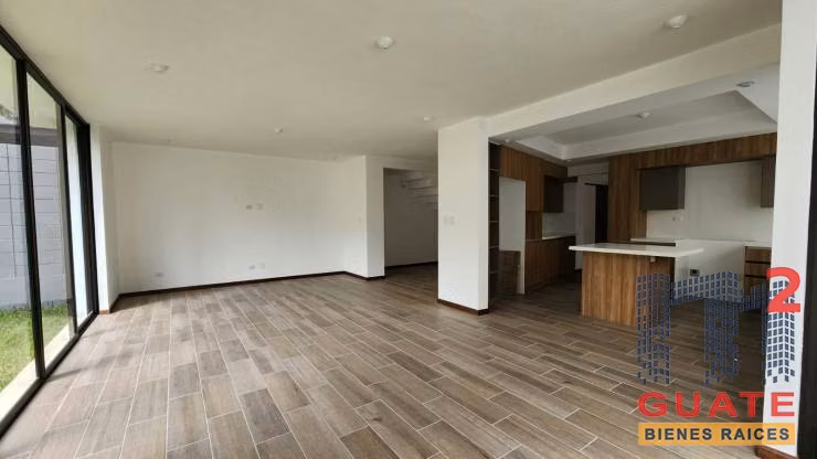 Alquilo Casa en condominio en Zona 16