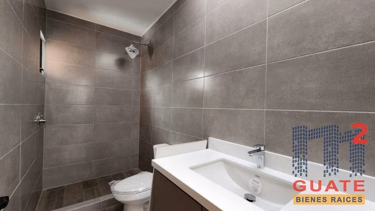 Alquilo Casa en condominio en Zona 16 - Imagen 13