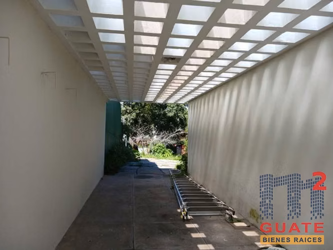 Alquilo Casa fuera de condominio en Zona 15 - Imagen 9