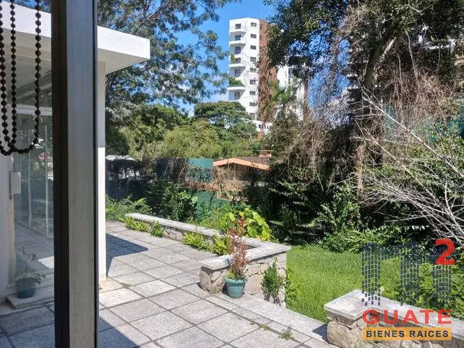 Alquilo Casa fuera de condominio en Zona 15 - Imagen 18