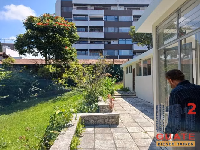 Alquilo Casa fuera de condominio en Zona 15 - Imagen 14