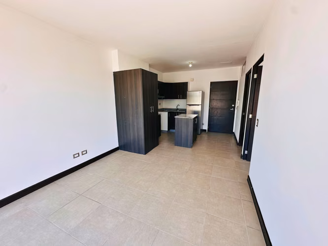 APARTMENT FOR RENT, DEDICATED BUILDING 60 MTS2, 2 BEDROOMS, ROAD TO EL SALVADOR.