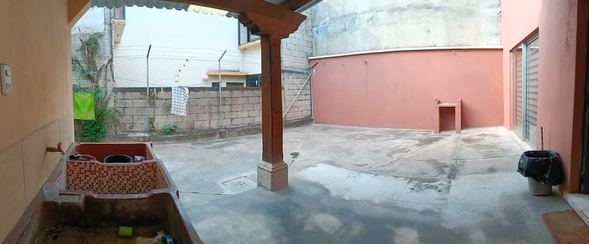 AMPLIA CASA EN VENTA EN LAS CHARCAS ZONA 11 FUERA DE GARITA - Imagen 7