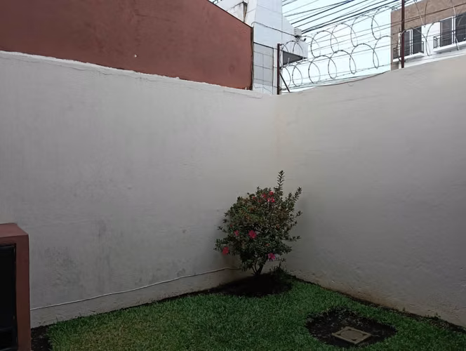 AMPLIA CASA EN VENTA EN LAS CHARCAS ZONA 11 FUERA DE GARITA - Imagen 6